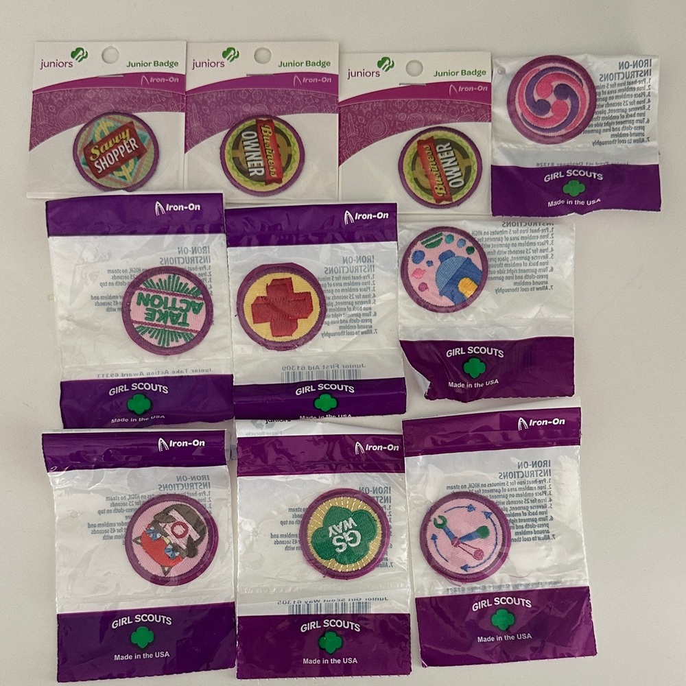 Girl Scouts Junior Badge Set - Multicolor